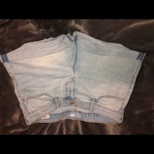 Old Navy Semi Fitted Jean Shorts